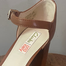 Load image into Gallery viewer, Orla Kiely x Clarks Platform Heels – UK Size 5