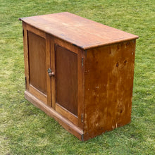 Load image into Gallery viewer, Late Victorian Pitch Pine Cupboard