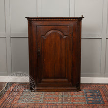 Load image into Gallery viewer, Late Victorian / Early Edwardian Corner Cupboard