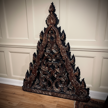 Load image into Gallery viewer, Decorative Buddhist Temple Pediment