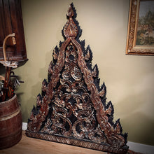 Load image into Gallery viewer, Decorative Buddhist Temple Pediment