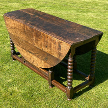 Load image into Gallery viewer, Oak Drop Leaf Table c.1680–1720