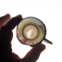 Load image into Gallery viewer, Japanese Geisha tea cups and saucers - Kutani ware