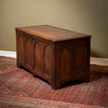 Load image into Gallery viewer, Gothic Revival Oak Kist