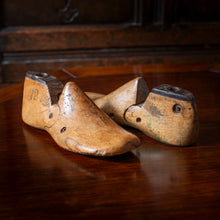Load image into Gallery viewer, Children’s Wooden Shoe Lasts