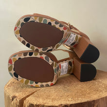 Load image into Gallery viewer, Orla Kiely x Clarks Platform Heels – UK Size 5
