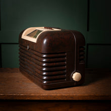 Load image into Gallery viewer, 1950s Bush DAC10 Valve Radio
