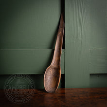 Load image into Gallery viewer, 17th C. Scottish Horn Spoon
