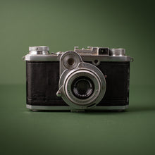 Load image into Gallery viewer, Zeiss Ikon 538/24 Camera
