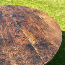Load image into Gallery viewer, Oak Drop Leaf Table c.1680–1720

