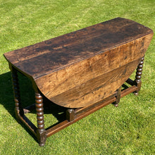 Load image into Gallery viewer, Oak Drop Leaf Table c.1680–1720
