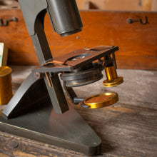Load image into Gallery viewer, R. &amp; J. Beck Ltd, London lens Focimeter in original case
