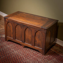 Load image into Gallery viewer, Gothic Revival Oak Kist
