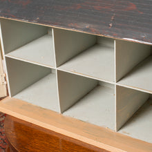 Load image into Gallery viewer, Vintage 1950s Dolls’ House Georgian Style
